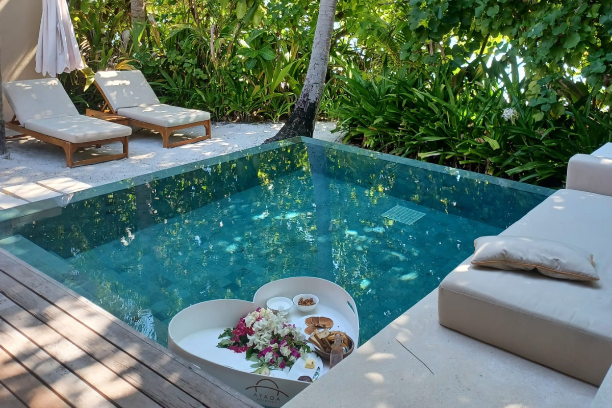 Ayada Maldives - floating breakfast